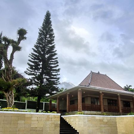 Akasa Hotel Kaliurang Exteriör bild